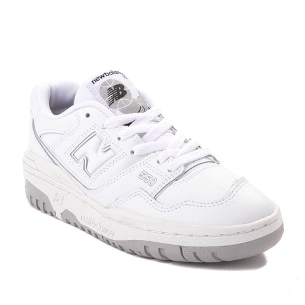 BRAND NEW SIZE 13 in kids NEW BALANCE SHOES